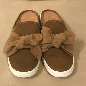 Caramel brown suede UGG slip on mules / sneakers